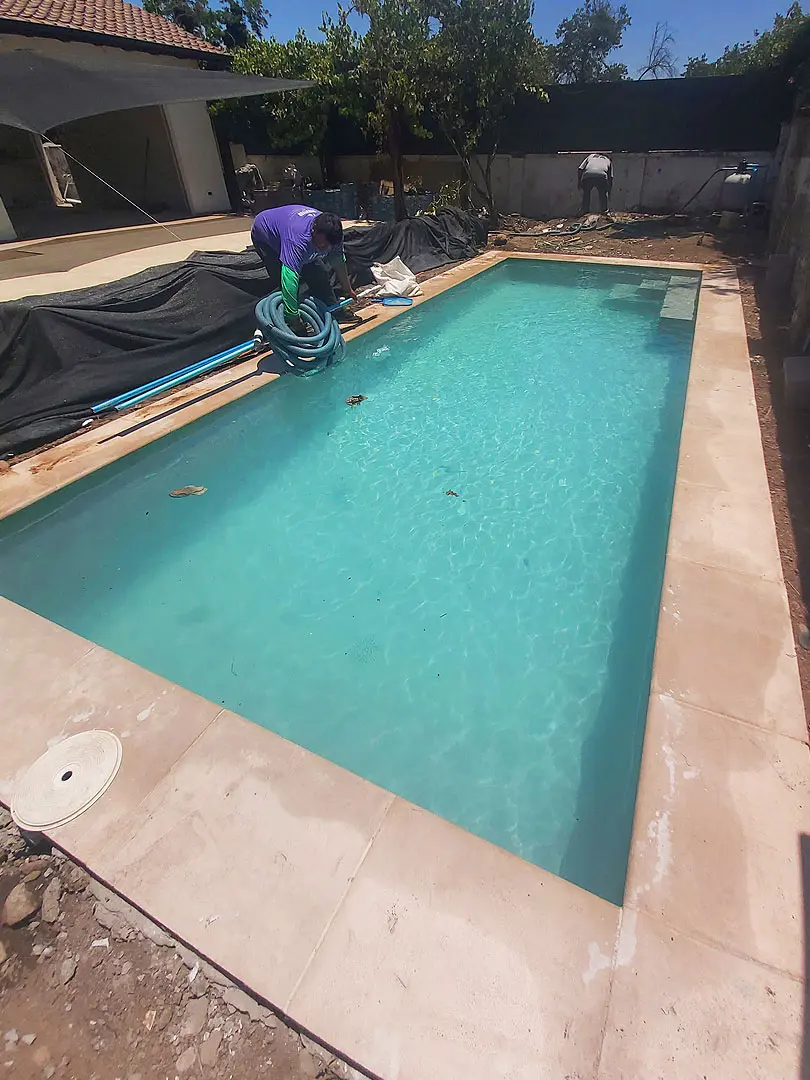Diseño, ingeniería y construcción piscina de hormigón